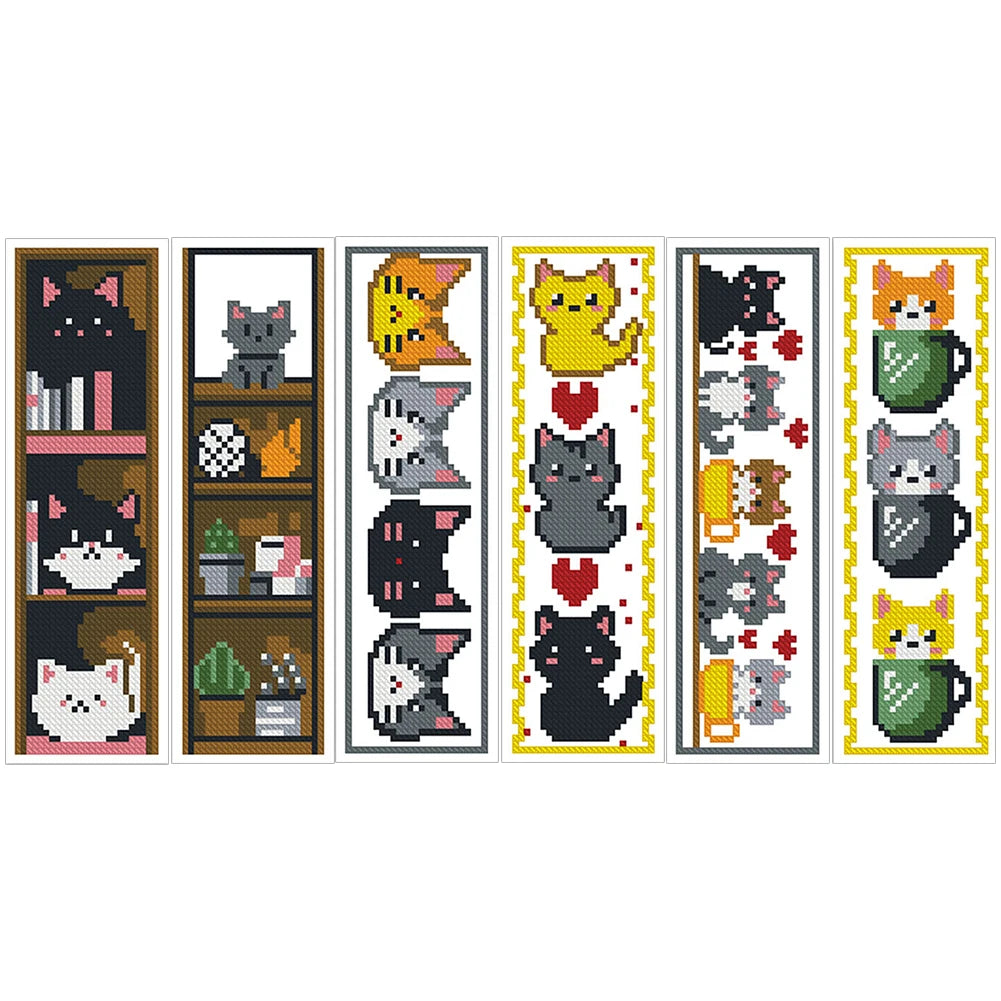 Série de marque-pages faits main en point de croix illustrant des petits chats rigolos dans des bibliothèques et des tasses.