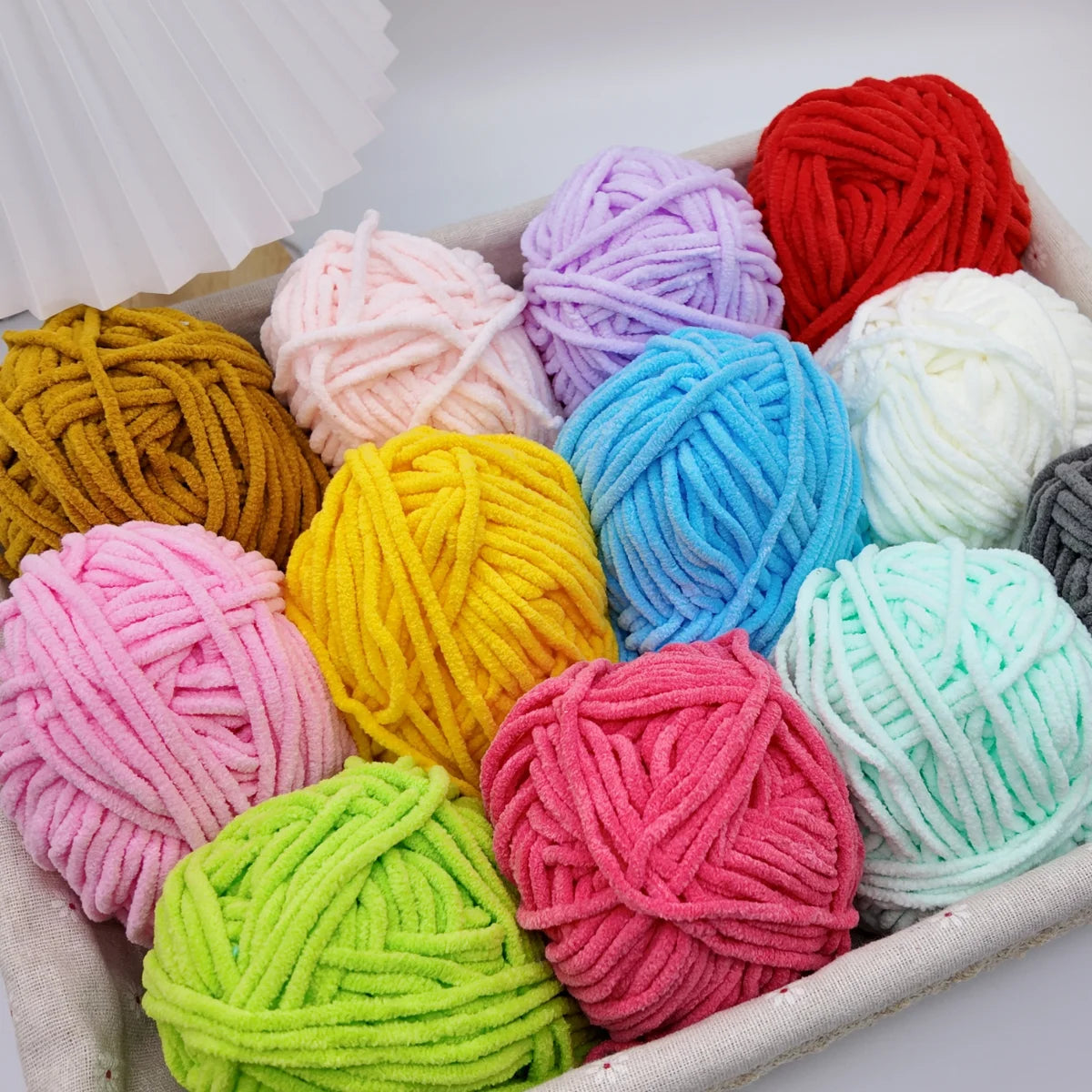 Sélection complète de mini pelotes de laine acrylique douce pour loisirs créatifs